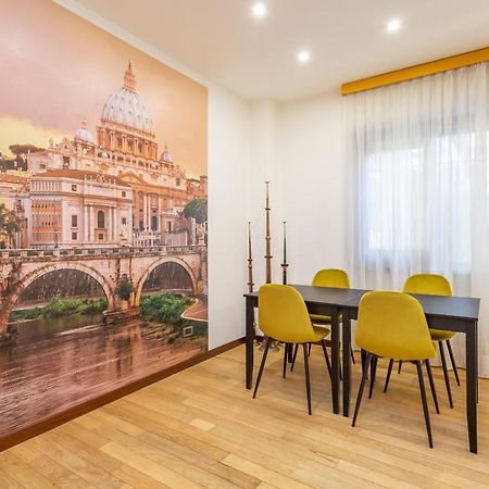 Апартаменти St Peter'S Spacious 4 Bdr With Private Parking Рим Екстер'єр фото