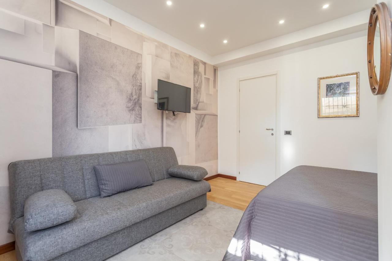 Апартаменти St Peter'S Spacious 4 Bdr With Private Parking Рим Екстер'єр фото