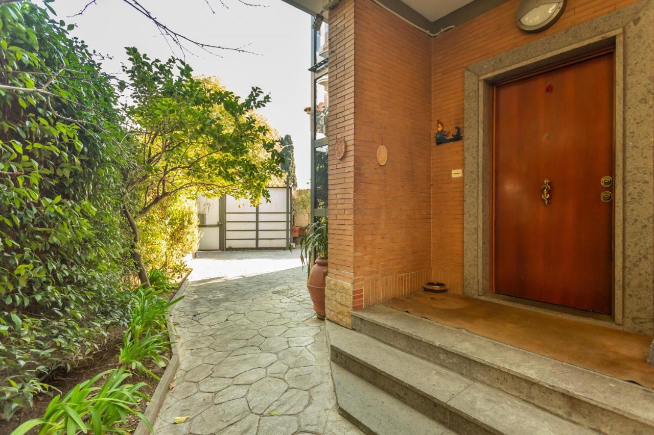 Апартаменти St Peter'S Spacious 4 Bdr With Private Parking Рим Екстер'єр фото