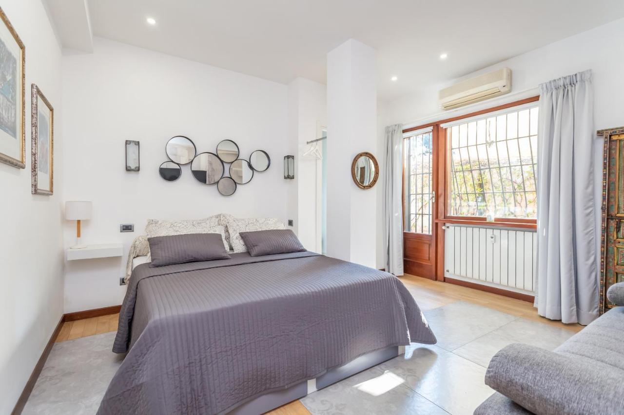 Апартаменти St Peter'S Spacious 4 Bdr With Private Parking Рим Екстер'єр фото