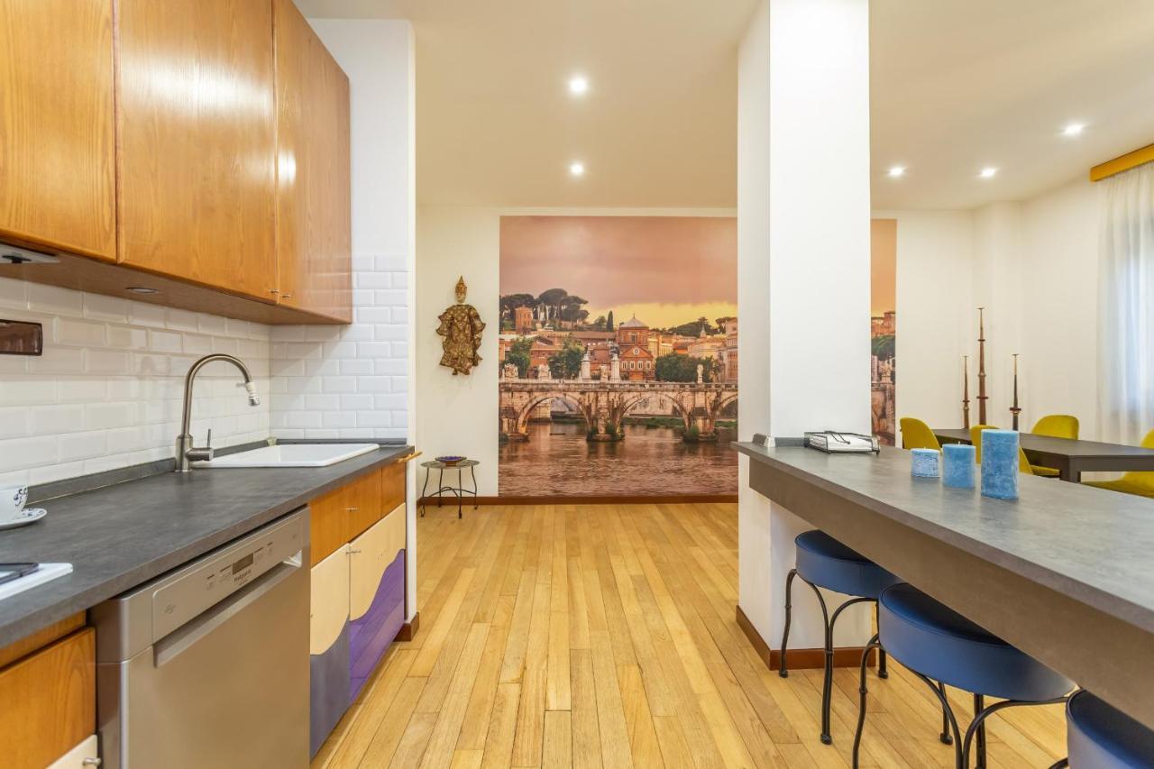 Апартаменти St Peter'S Spacious 4 Bdr With Private Parking Рим Екстер'єр фото