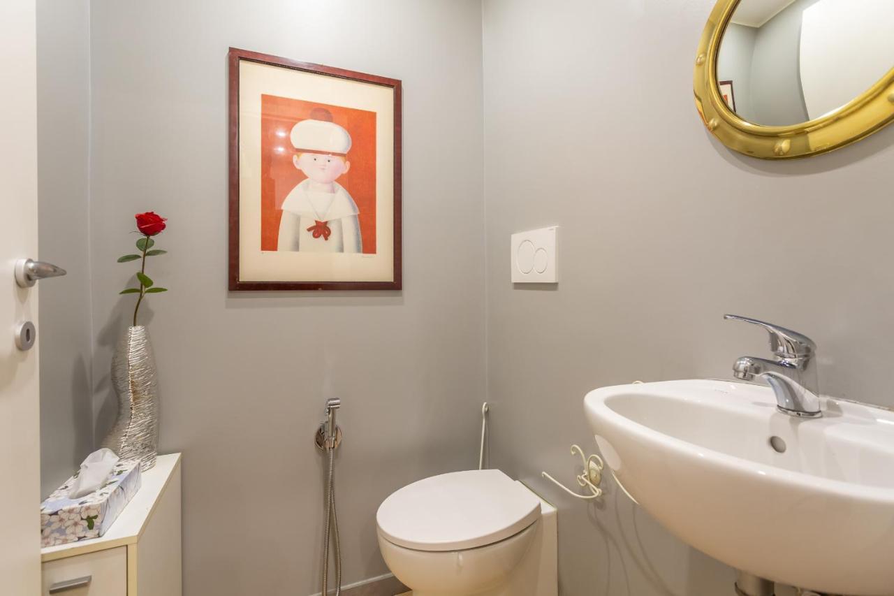 Апартаменти St Peter'S Spacious 4 Bdr With Private Parking Рим Екстер'єр фото